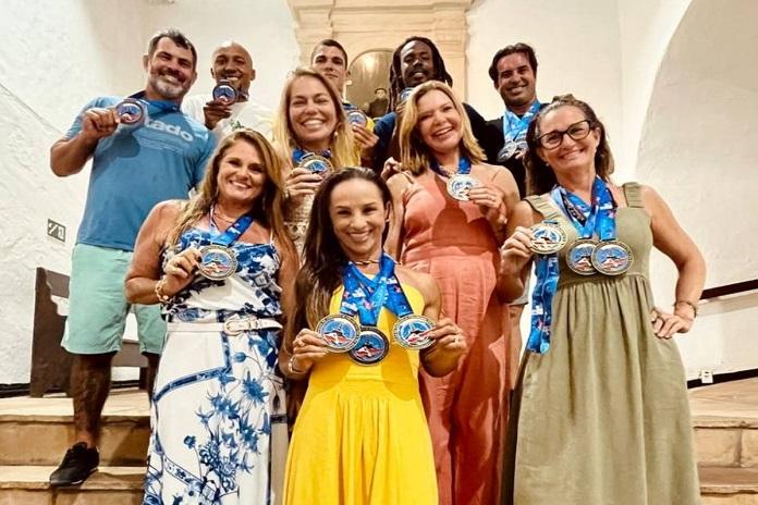 Yacht Clube da Bahia conquista 31 prêmios de Melhores do Ano de 2023 na modalidade VA'A