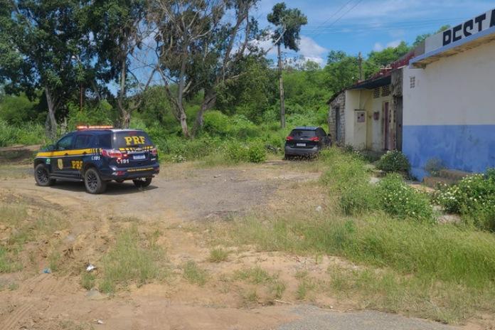 PRF recupera veículo com sinais de adulteração em Jequié