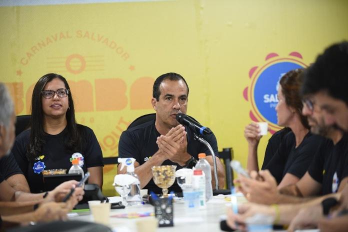Segundo dia de Carnaval teve público superior a 1,5 milhão de foliões nos principais circuitos, diz Bruno Reis