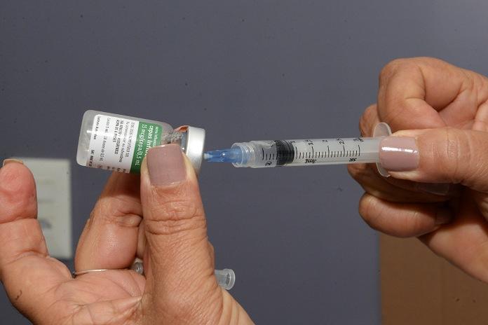 Público elogia vacinação contra gripe em shopping de Salvador; sala segue até o dia 22 de maio para grupos prioritários